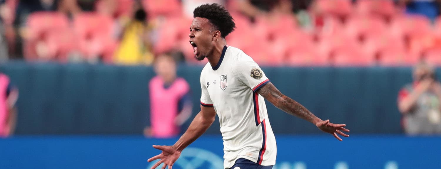 Weston McKennie's torn jersey could be sold: Offer of 10,000